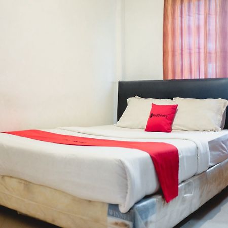 Reddoorz Plus Near Palembang Indah Mall Zewnętrze zdjęcie