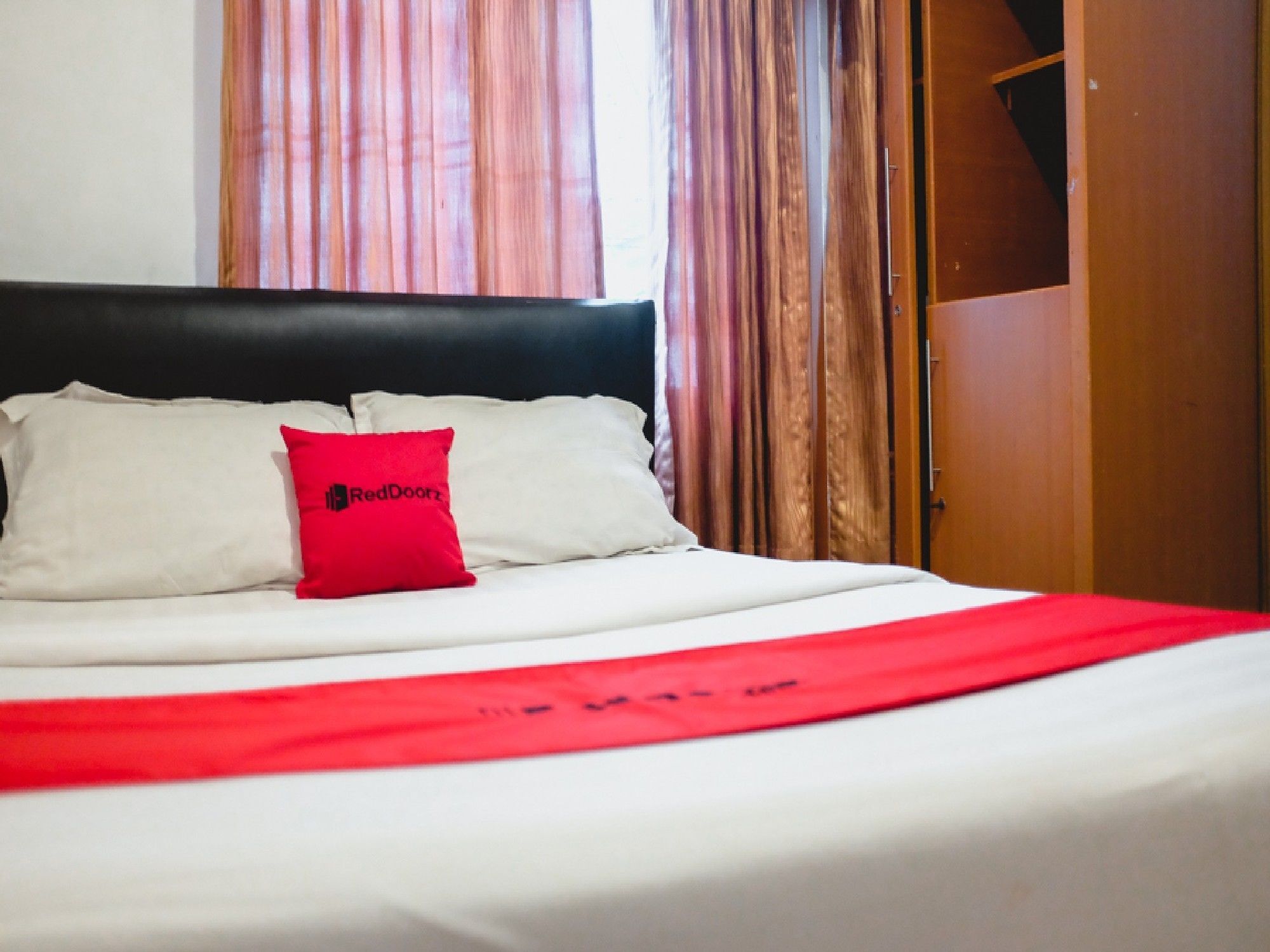 Reddoorz Plus Near Palembang Indah Mall Zewnętrze zdjęcie